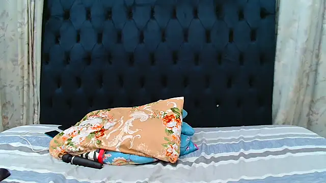 SexiestChoc online show from April 2026 07:58:02 PM