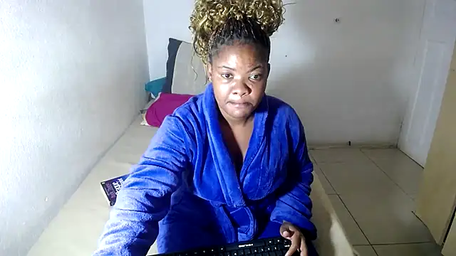 FloweSaltry online show from April 2026 04:39:01 PM