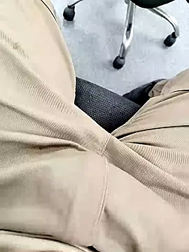 samosa7678 online show from April 2026 01:38:01 PM