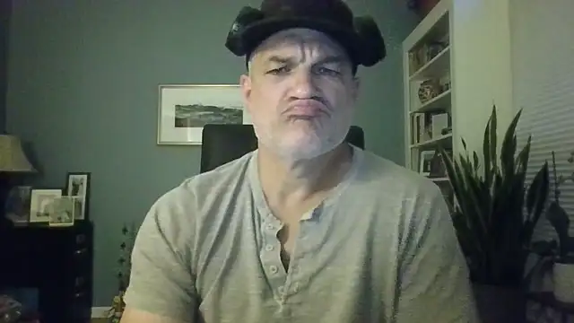 Snapshot of Jaypop2022 chatting on June 2026 08:40:02 AM Jaypop2022 online show from June 2026 08:40:02 AM