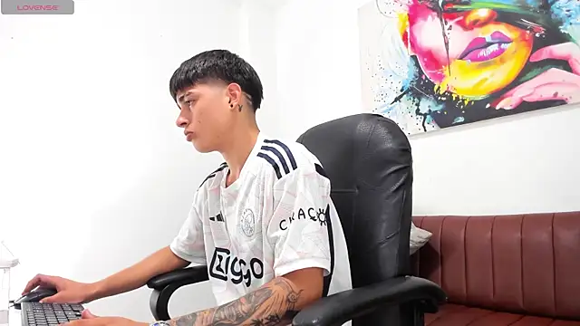 Thebestboyhot online show from April 2026 06:14:01 AM