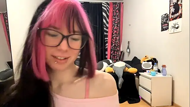 WifeAileen online show from April 2026 06:51:01 AM