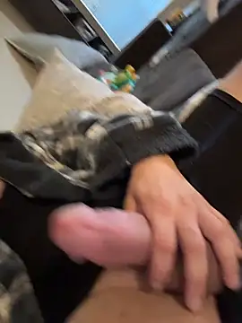 Perv85X online show from April 2026 03:51:01 PM