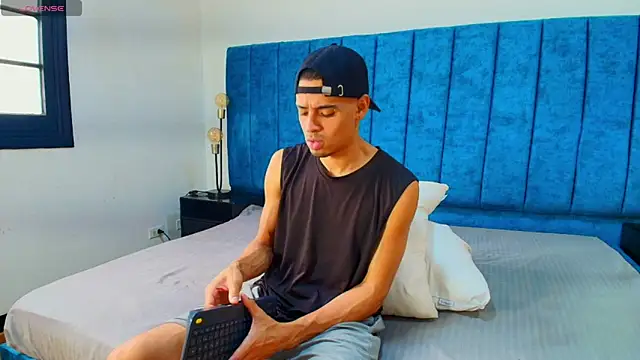 Pablo Cruzz online show from April 2026 07:40:01 PM