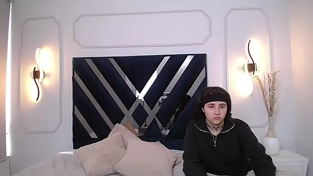 Elisa n Emma online show from April 2026 08:03:02 PM