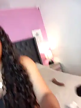 Wolfamara online show from April 2026 01:01:02 PM