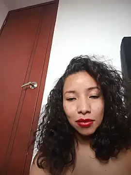 Wolfamara online show from June 2026 07:41:01 PM