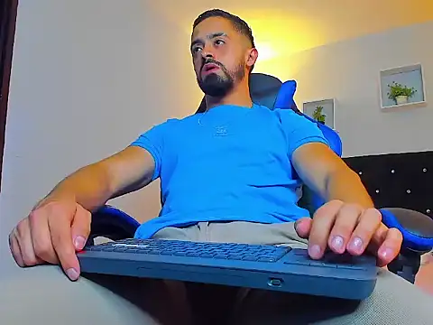 David Onfire online show from April 2026 09:30:02 PM