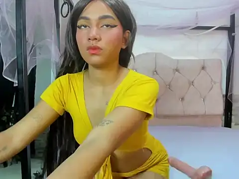 candy-paris online show from April 2026 08:31:02 PM