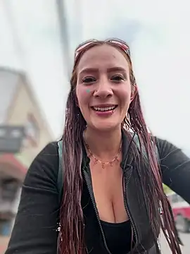 Samyra Biker12 online show from June 2026 11:57:01 AM
