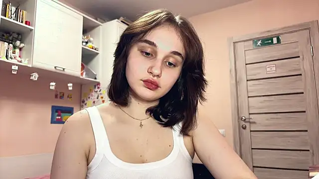 NoraSweetie online show from April 2026 02:15:01 PM