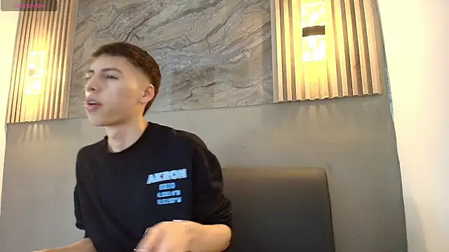 KENNY HANK online show from April 2026 03:51:01 AM