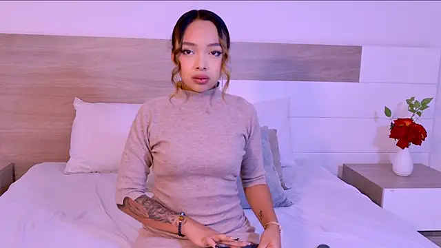 LaraBelmon online show from April 2026 08:57:01 PM