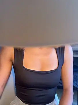 latinacaro- online show from June 2026 02:11:01 PM