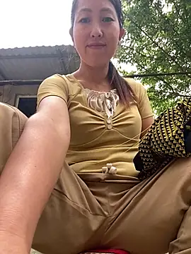 Huonglyna online show from April 2026 03:28:01 AM