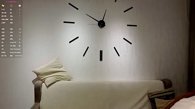 ShanitaLenhardt online show from April 2026 04:12:01 AM