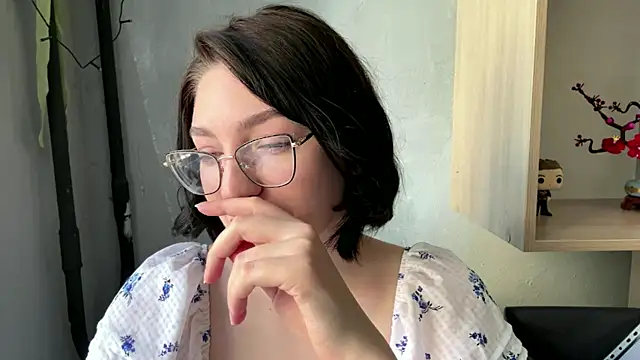 SinfulStarlight online show from April 2026 05:11:01 AM