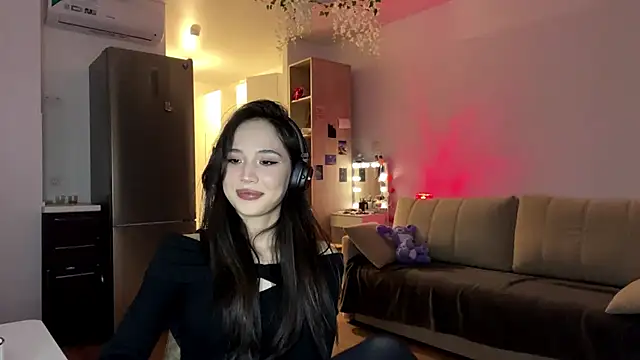 Elizabetswan online show from April 2026 10:43:02 PM