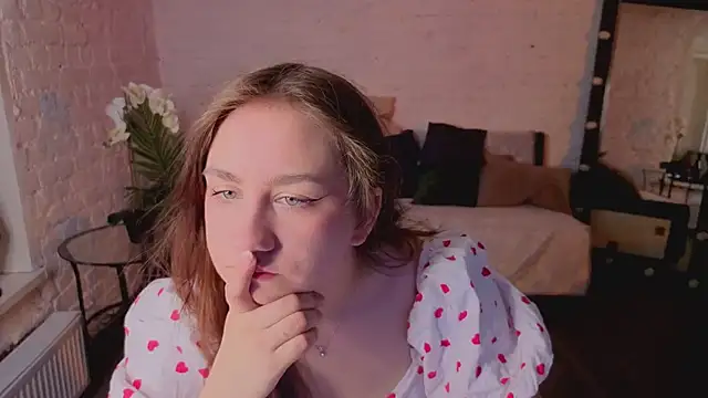 KattrinCutie online show from April 2026 05:43:01 AM