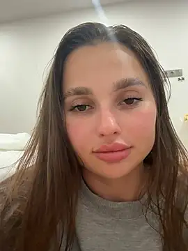 MonikaLoveXx online show from June 2026 08:40:02 PM