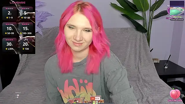 Kitty Blondie online show from April 2026 01:52:01 AM