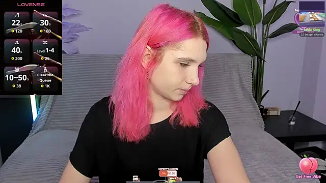 Kitty Blondie online show from April 2026 02:51:02 AM