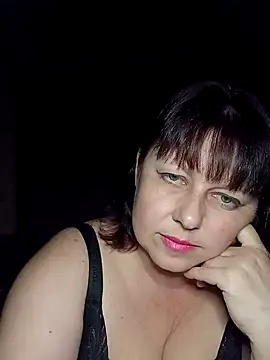 AuroKaria online show from April 2026 06:15:01 PM