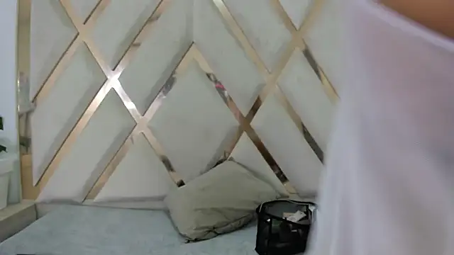 Daphne cuteht online show from April 2026 08:43:01 PM