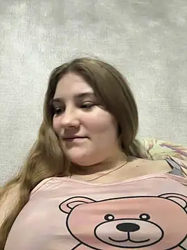 Flowers454 online show from April 2026 10:11:02 PM