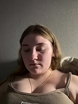 Flowers454 online show from April 2026 09:18:02 PM