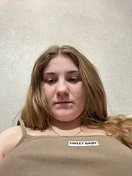 Flowers454 online show from April 2026 09:39:01 PM