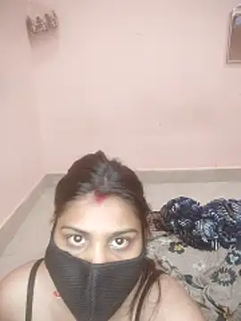 SURAJSAVITA online show from April 2026 07:58:01 PM