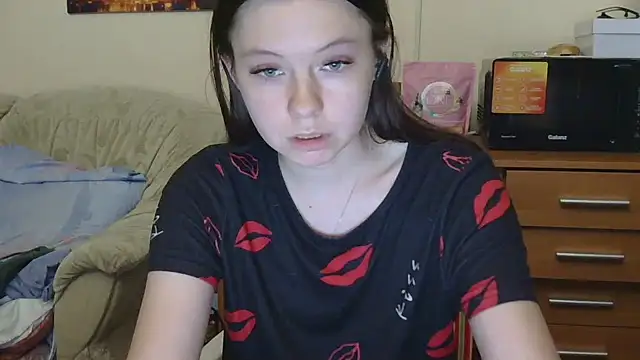 JessicaHolland1 online show from May 2026 06:09:01 PM