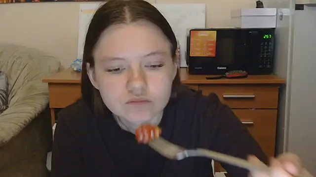 JessicaHolland1 online show from July 2026 06:23:01 PM