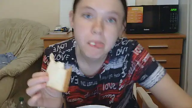 JessicaHolland1 online show from July 2026 06:01:02 PM
