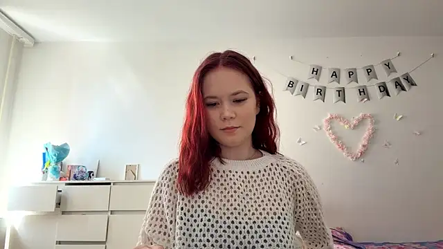 BernieceFender online show from April 2026 09:04:01 AM