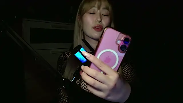 obeycarrienoona online show from April 2026 01:50:01 AM