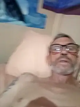 chris-sbh11 online show from April 2026 07:56:01 PM