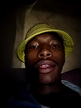 alphamale25 online show from April 2026 06:38:01 PM