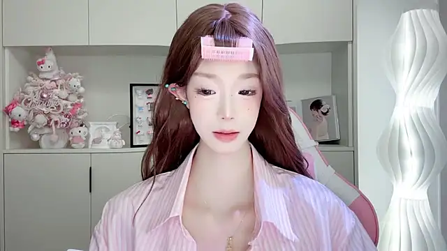 -Moonshine online show from April 2026 10:36:01 AM