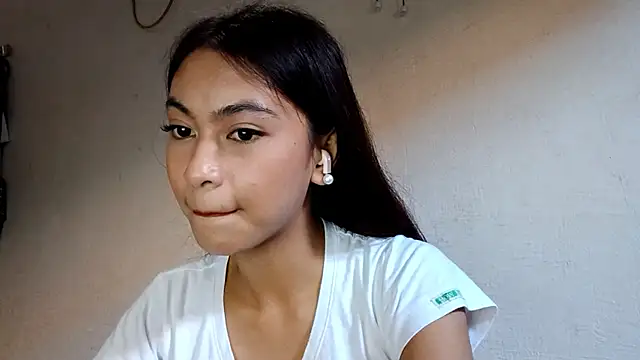 RosalindBrugler online show from April 2026 11:10:02 PM