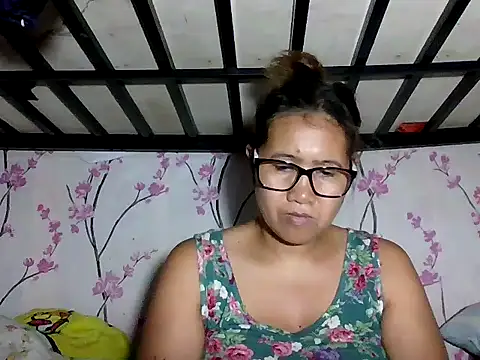  SweetSmile online show from April 2026 02:35:01 PM