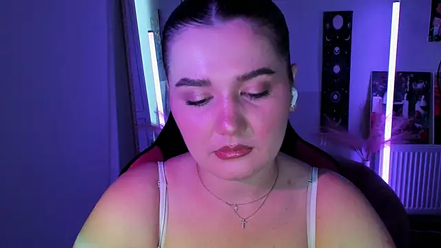 Snapshot of SourCherry__ chatting on May 2026 12:24:01 PM SourCherry online show from May 2026 12:24:01 PM