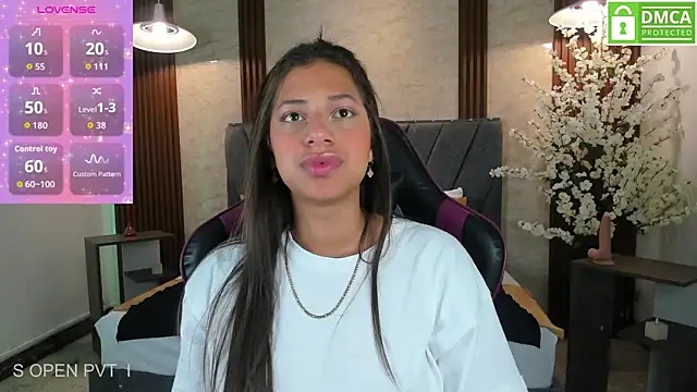 Atiena  online show from April 2026 01:26:01 PM