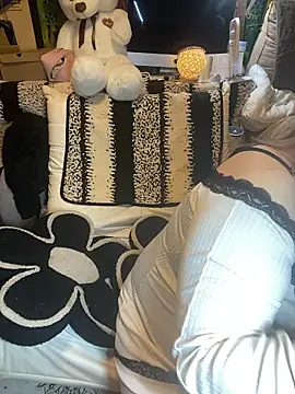 xoxAZU-KICHIxox online show from May 2026 05:09:01 PM