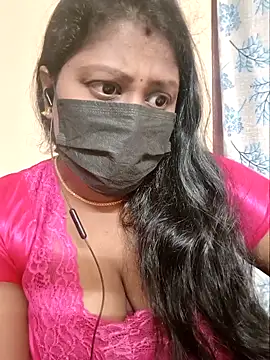 Romantic Woman online show from April 2026 02:10:01 PM