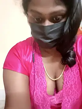 Romantic Woman online show from April 2026 07:07:02 PM