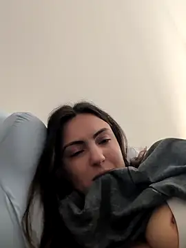 alwayswettt online show from April 2026 07:07:02 PM