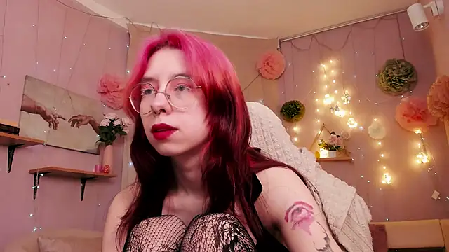 Alice Nyx online show from April 2026 08:57:01 PM