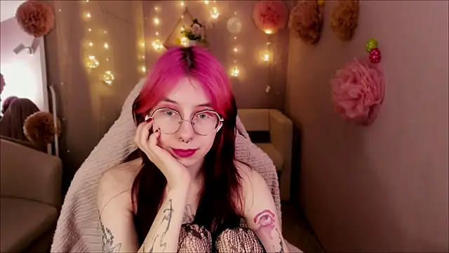 Alice Nyx online show from April 2026 08:45:02 PM